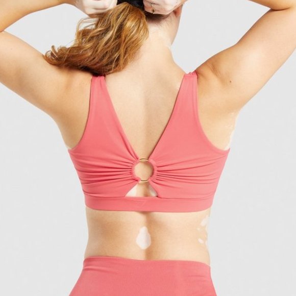 Whitney Simmons x Gymshark Sports Bra - Cyber Red - Picture 1 of 4